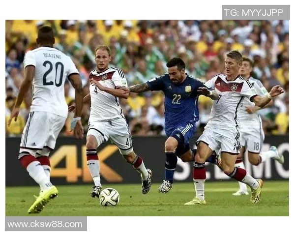 北京足球队选拔赛表现分析团队配合与战术执行的深度点评